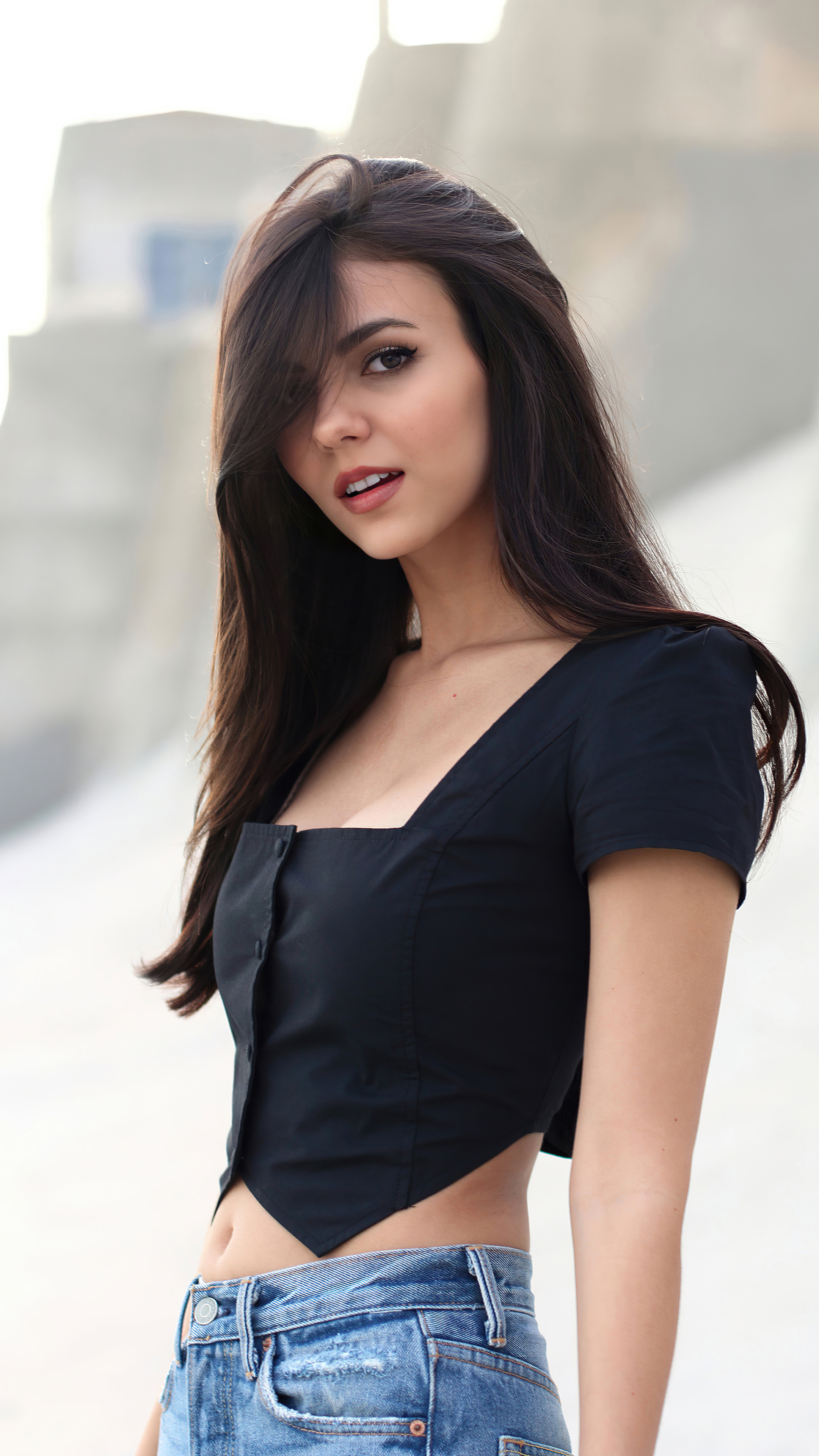 Victoria Justice Cute Face Wallpapers
