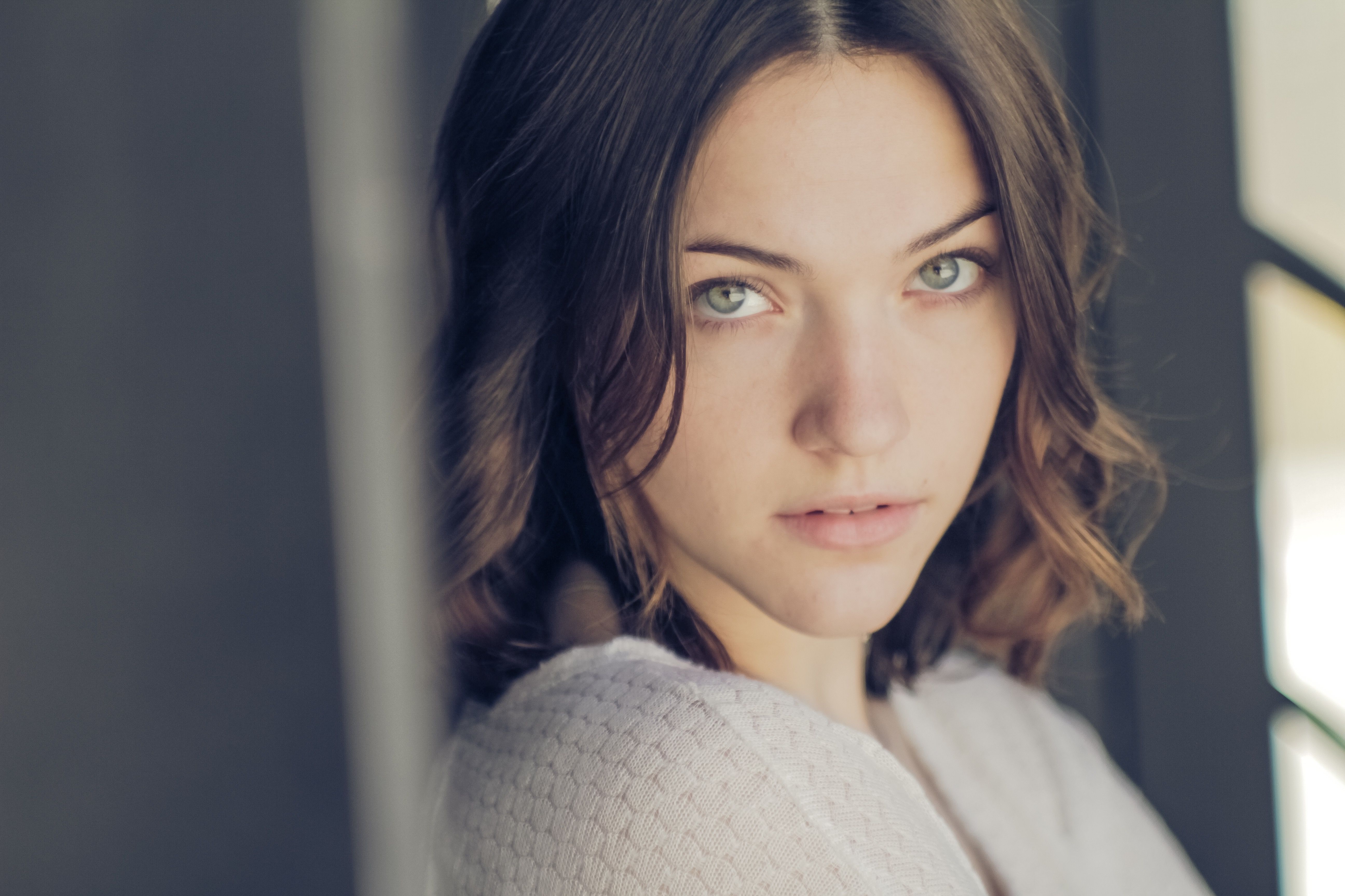 Violett Beane Summer TCA Portrait Wallpapers