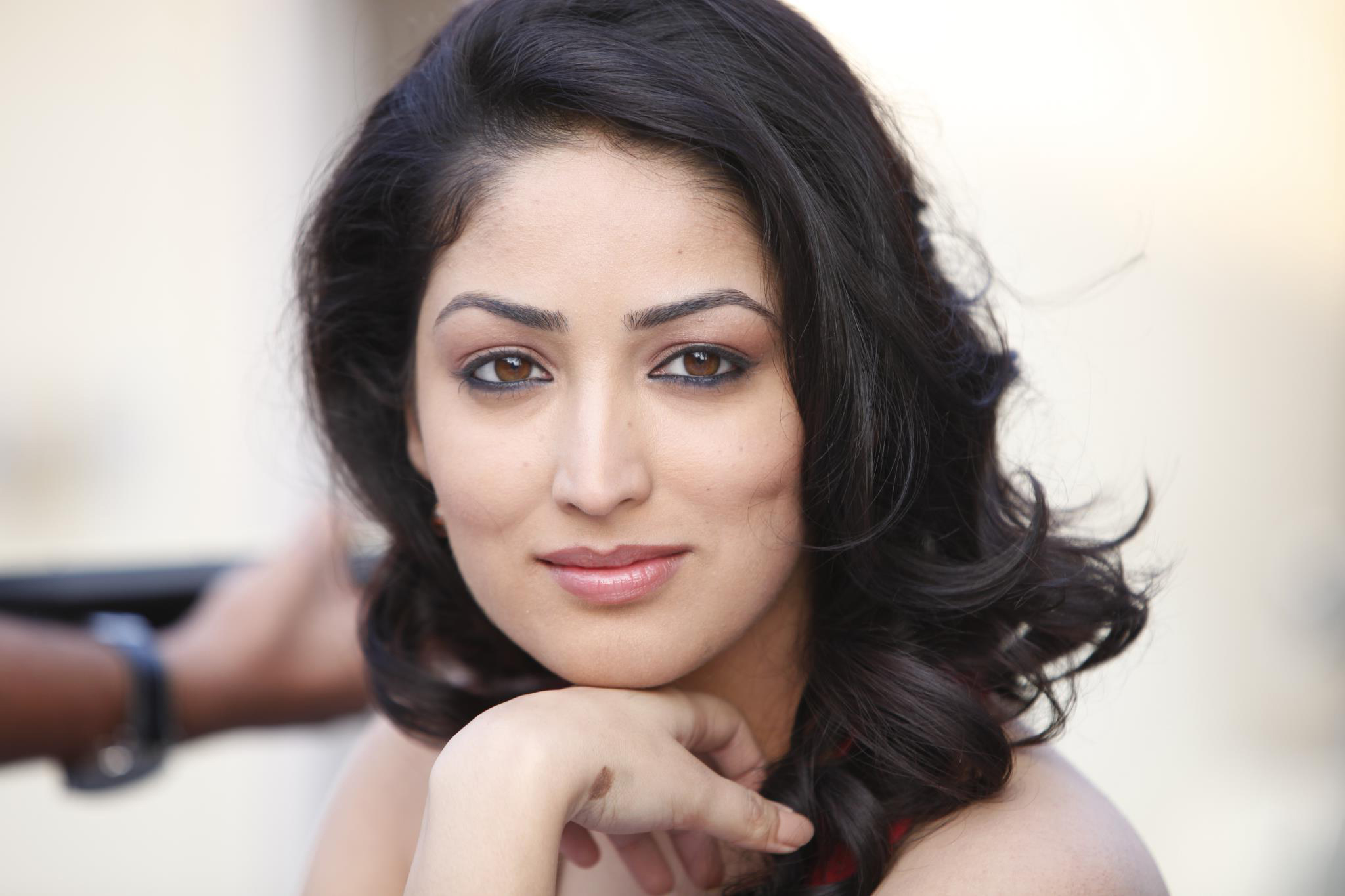 Yami Gautam Wallpapers