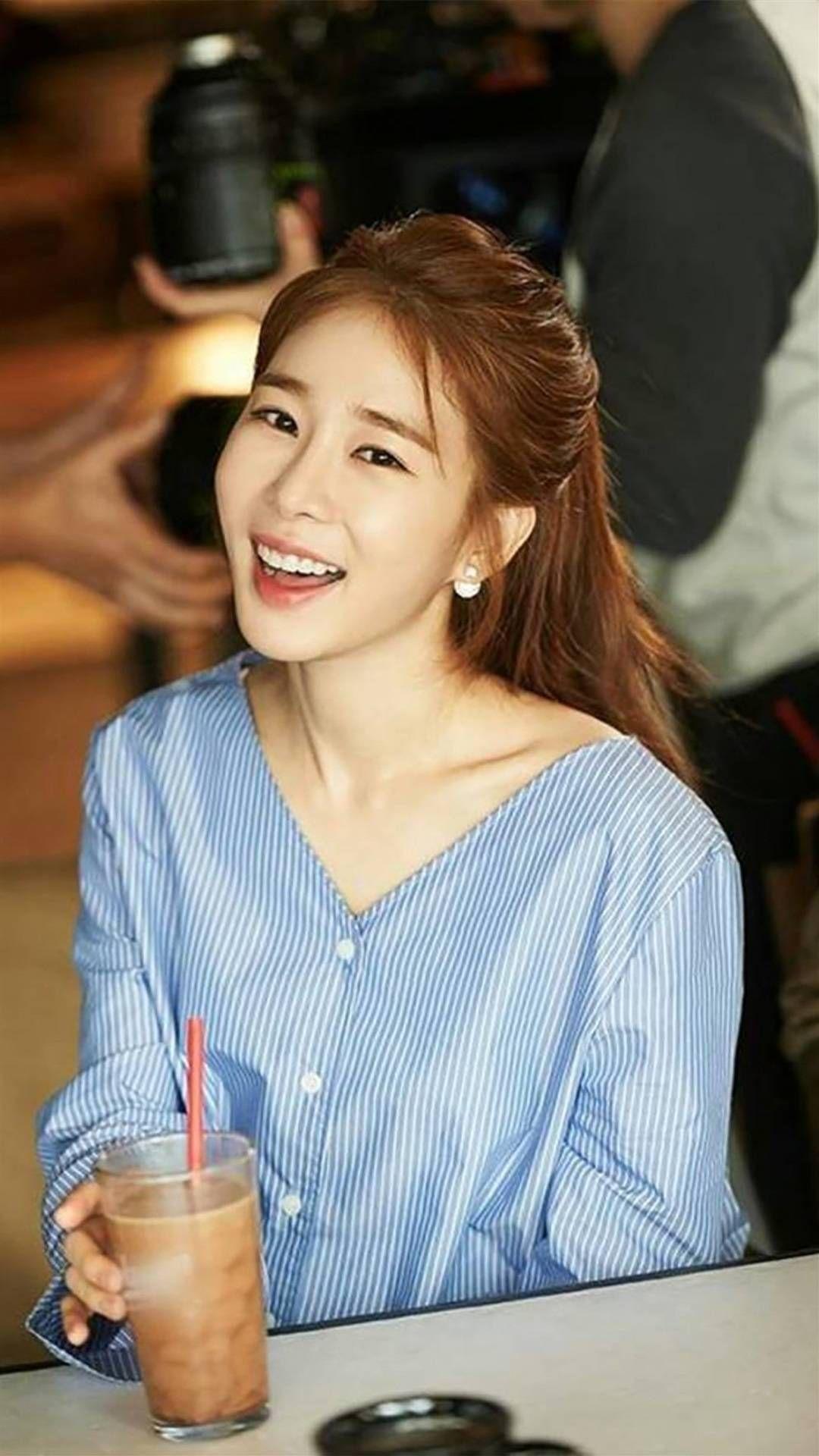 Yoo In-na Wallpapers