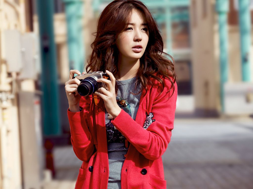 Yoon Eun-hye Wallpapers