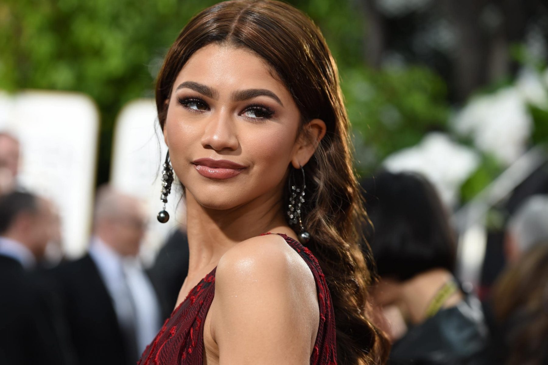 Zendaya 4K Valentino Wallpapers