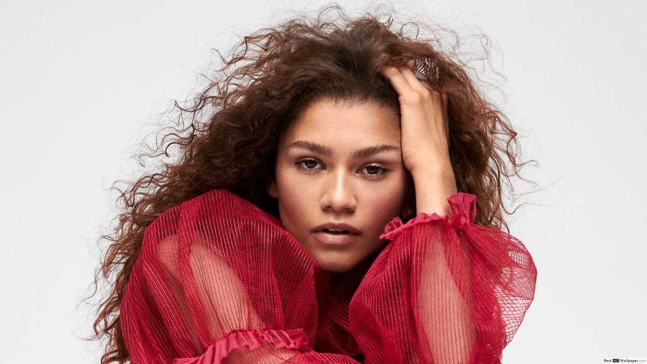 Zendaya Portrait 2021 Wallpapers