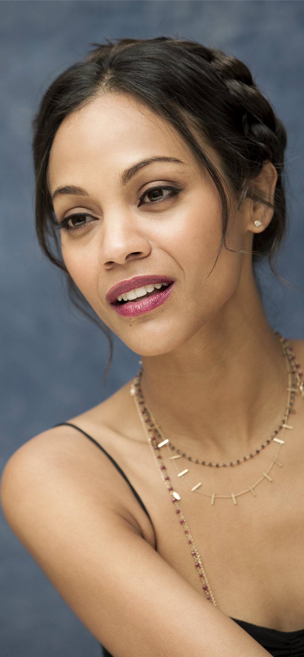 Zoe Saldana Movie Actress Wallpapers