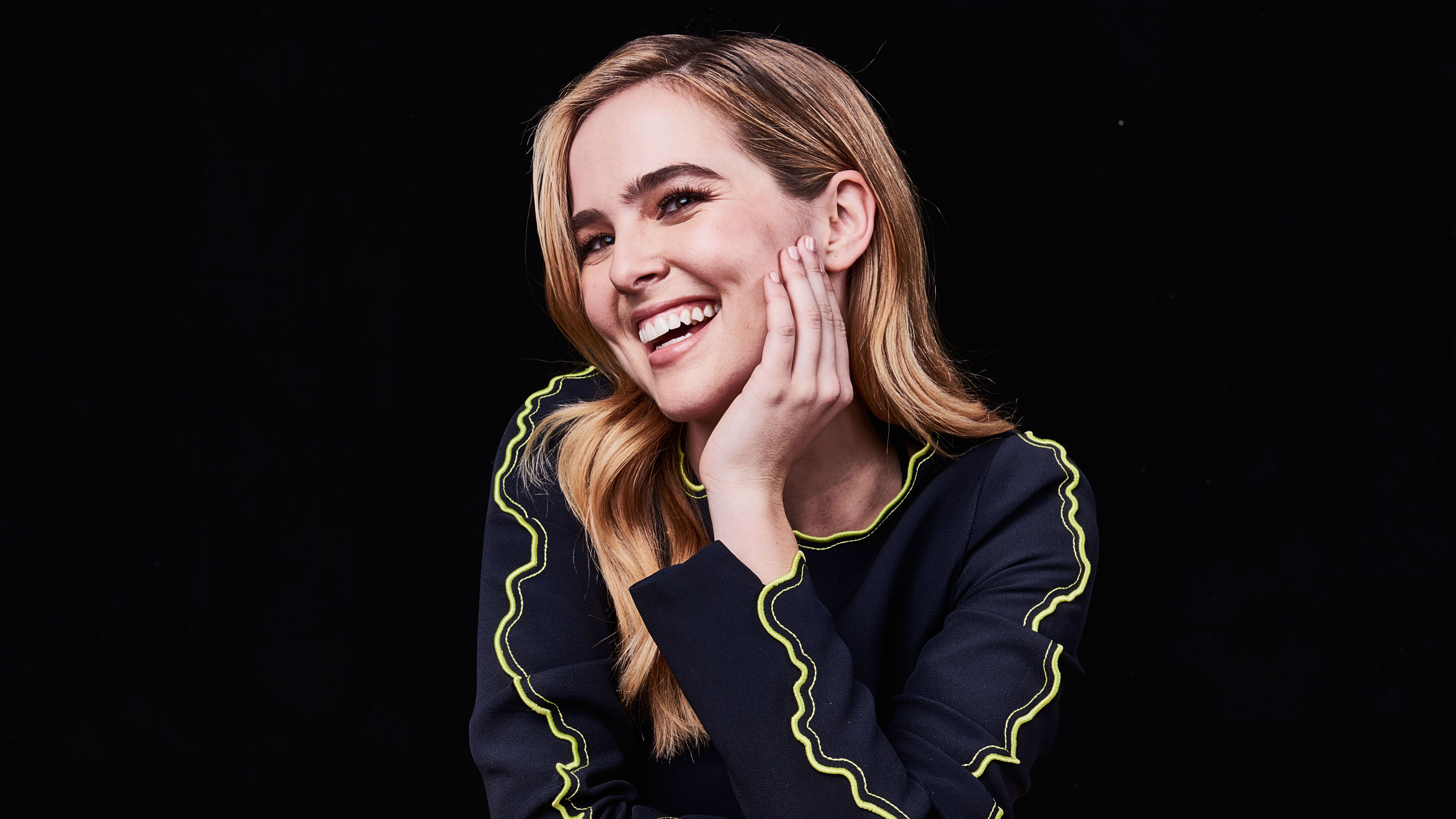 Zoey Deutch 2017 Wallpapers