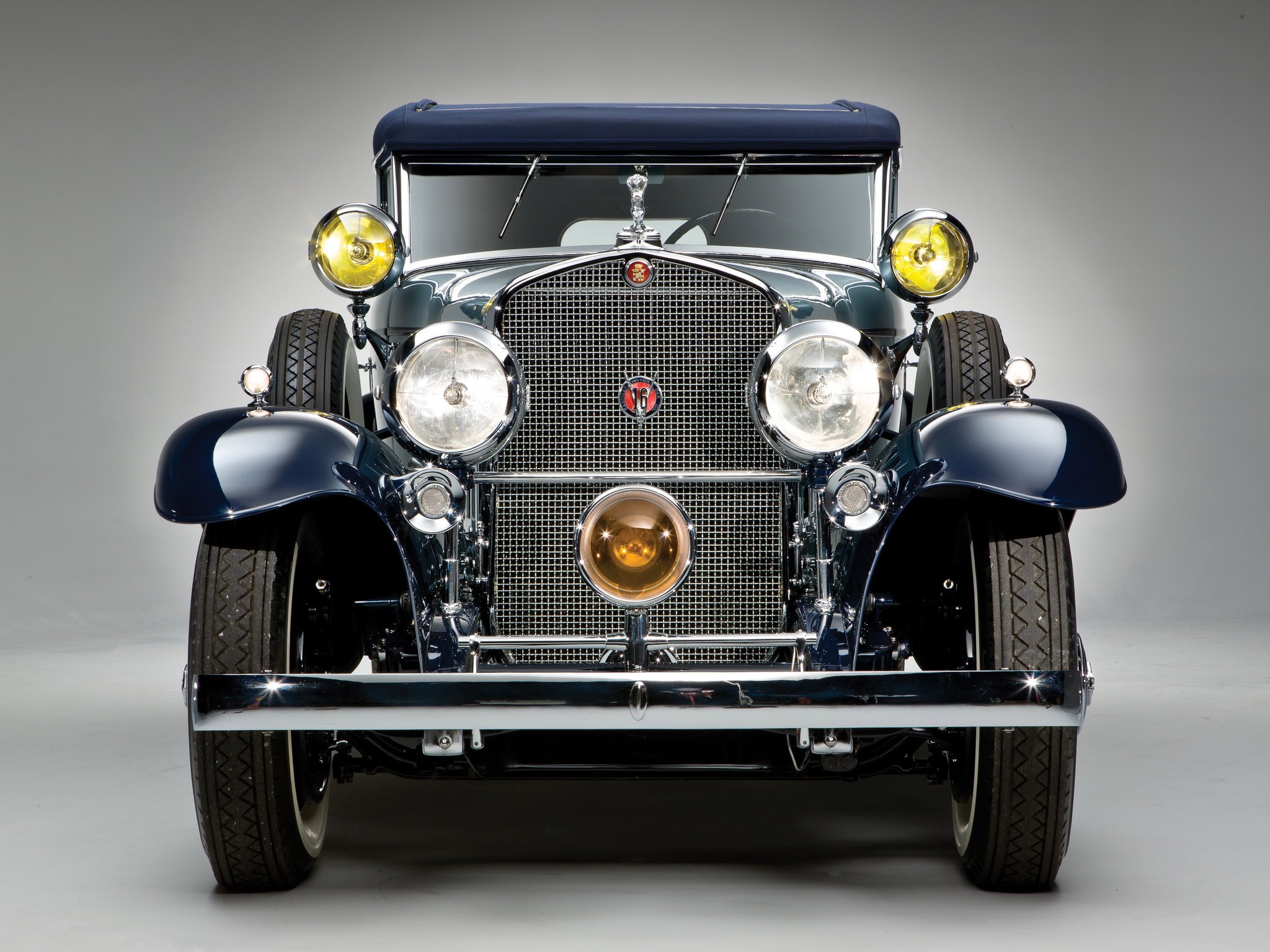 1930 Cadillac V-16 Wallpapers