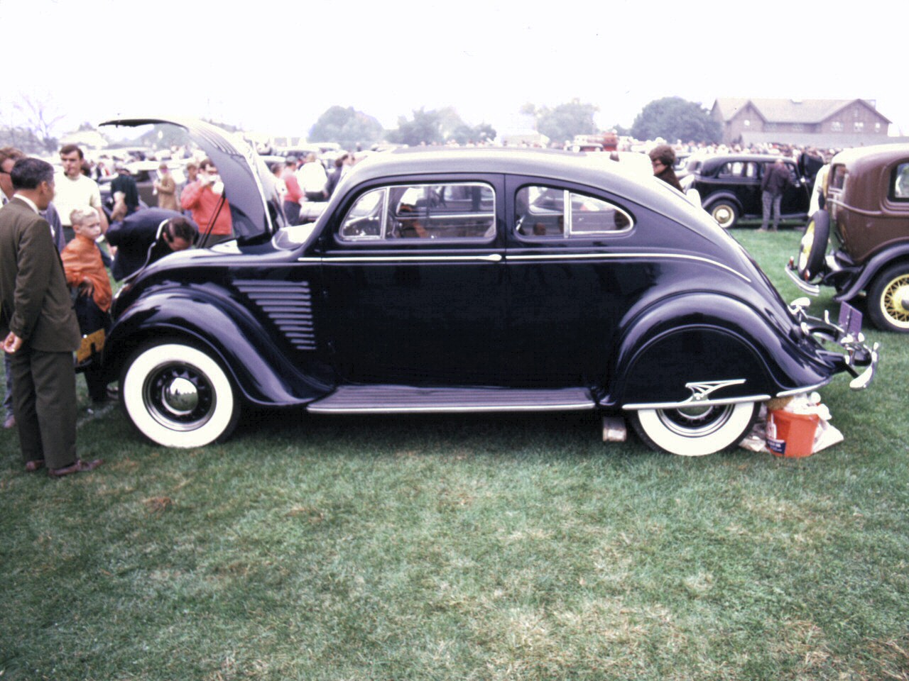 1934 Desoto Airflow Wallpapers