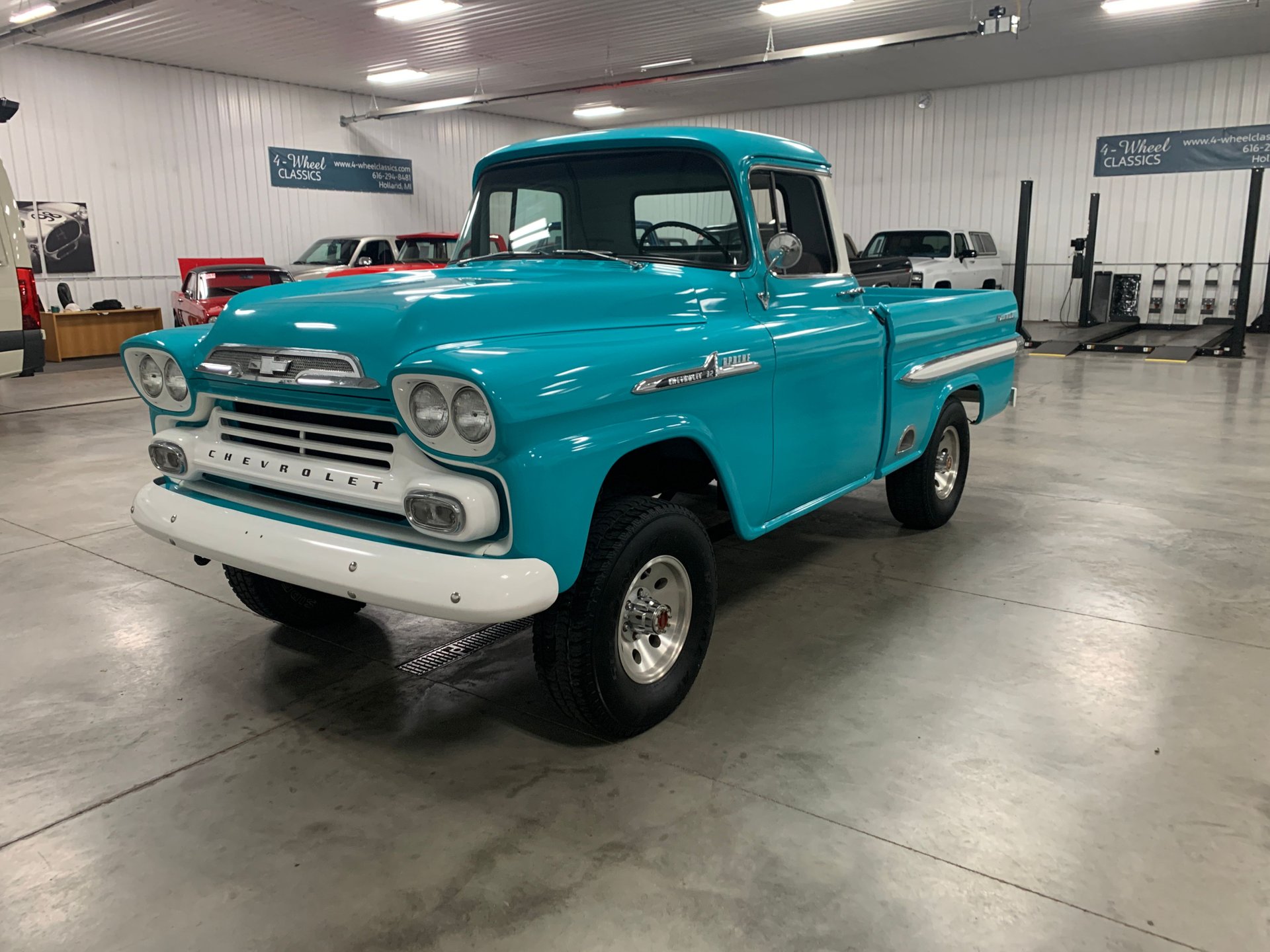 1959 Chevrolet Apache Wallpapers