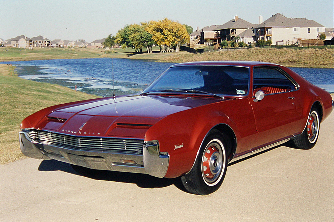 1966 Oldsmobile Toronado Wallpapers