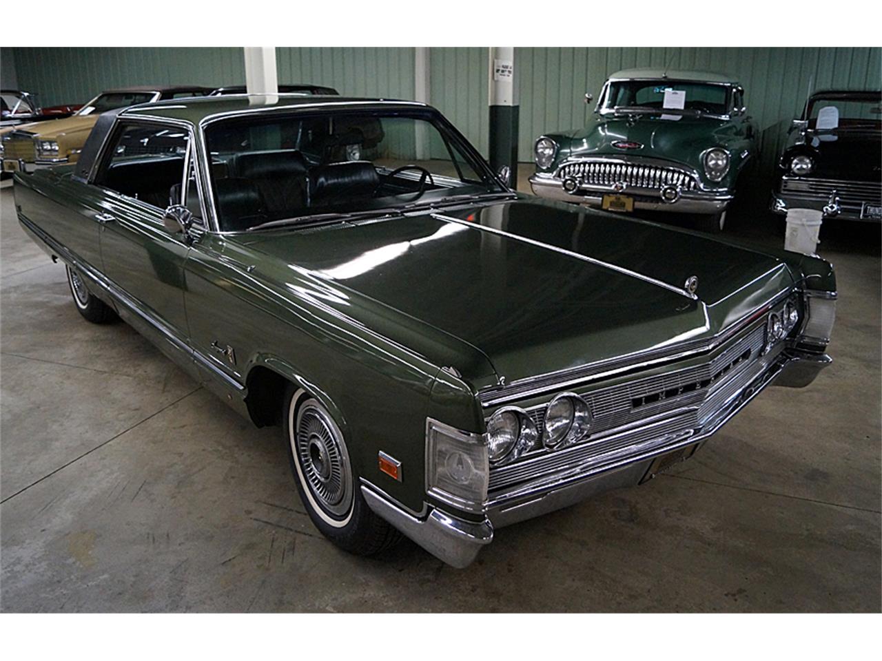 1967 Chrysler Imperial Crown Coupe Wallpapers