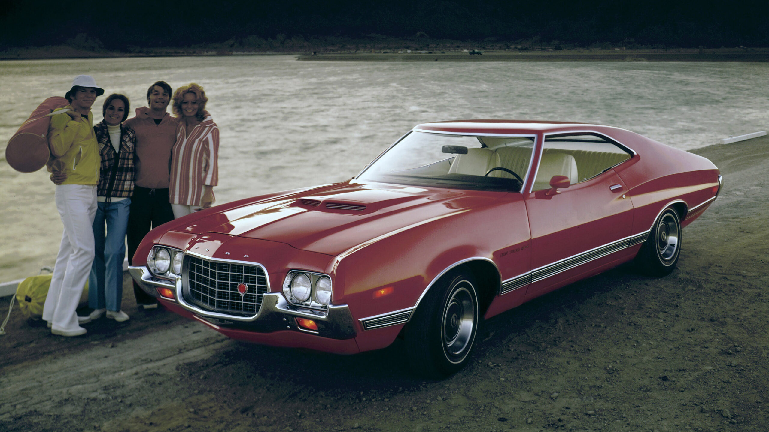 1972 Ford Gran Torino Wallpapers