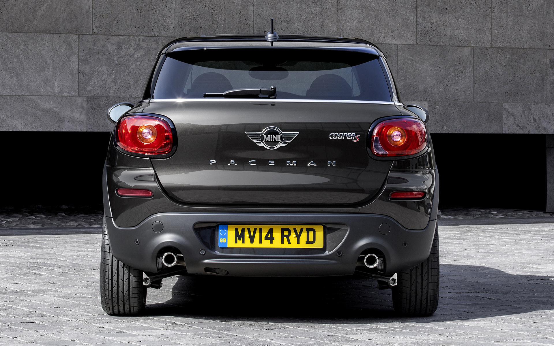 2014 Mini Paceman Adventure Wallpapers