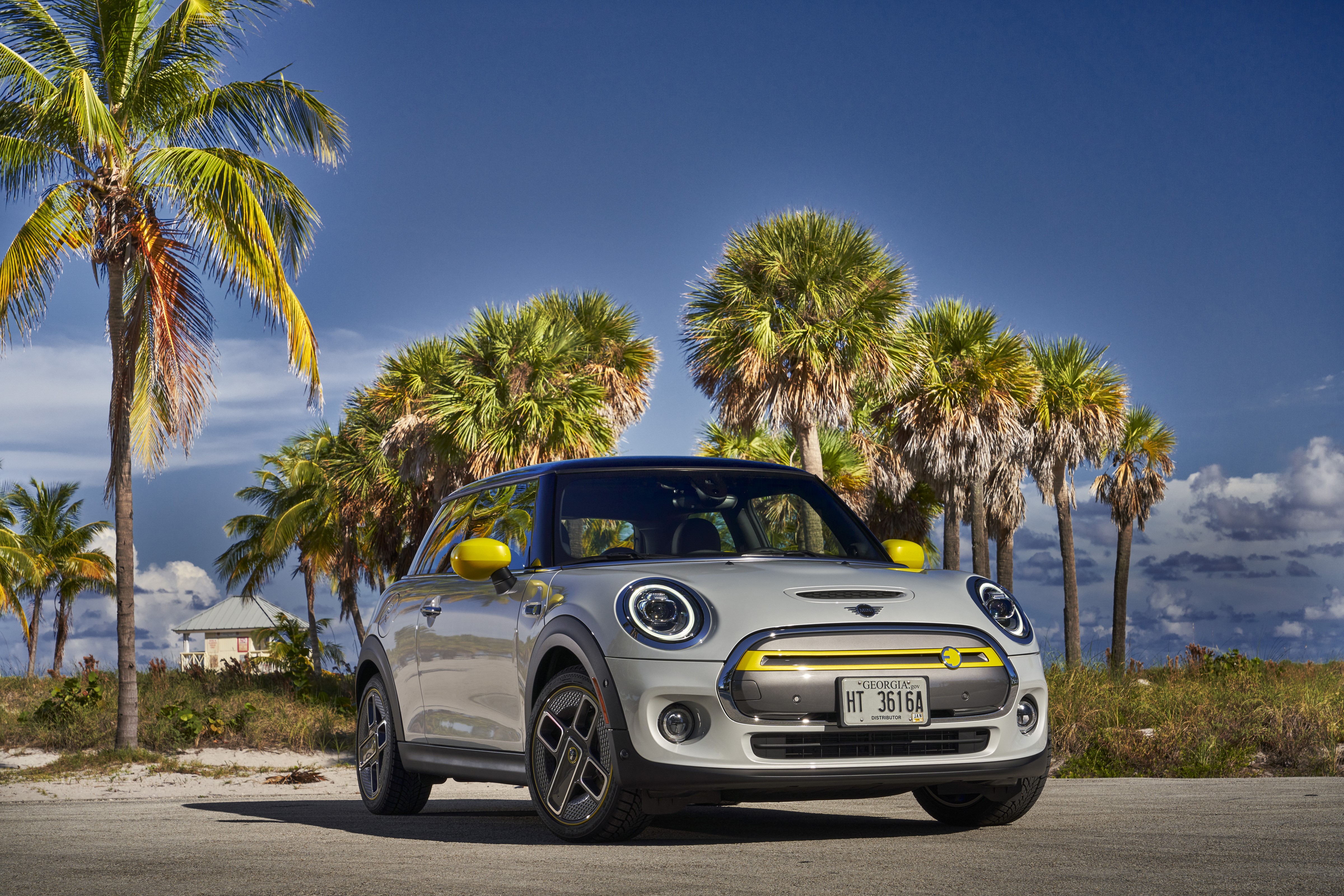 2014 Mini Paceman Adventure Wallpapers