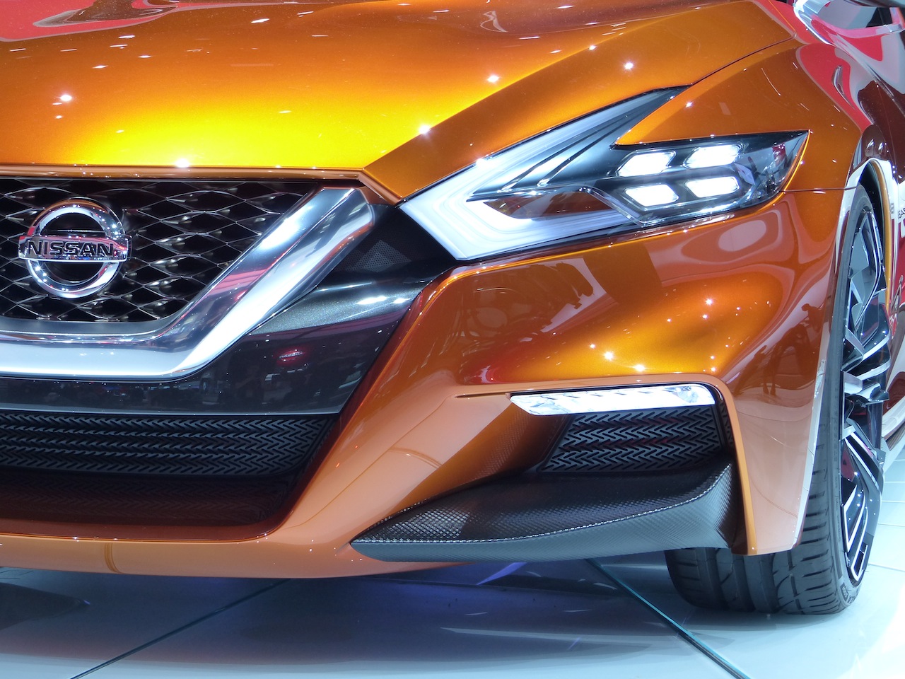 2014 Nissan Sport Sedan Concept Wallpapers