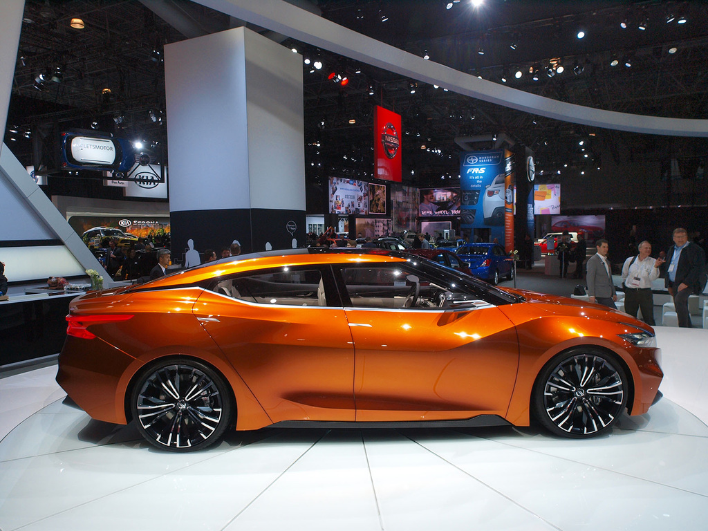 2014 Nissan Sport Sedan Concept Wallpapers