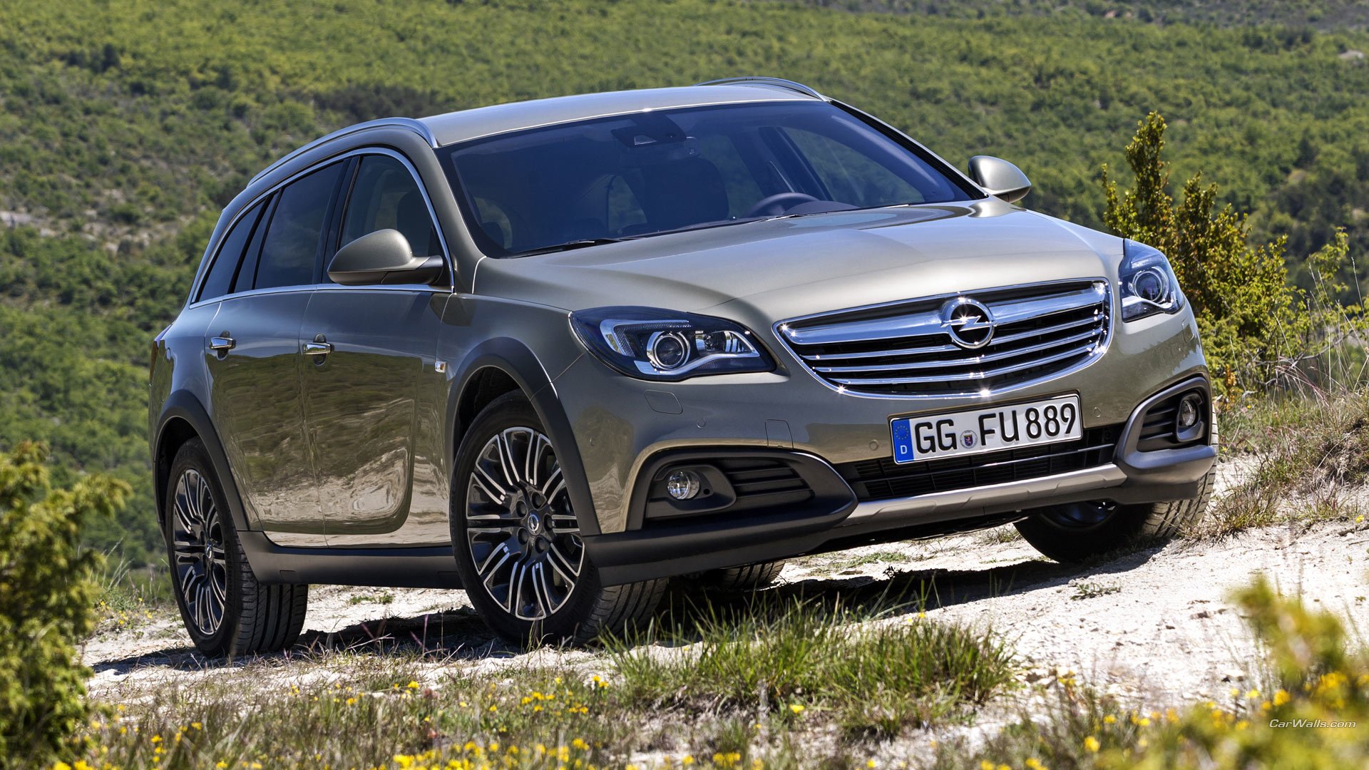 2014 Opel Insignia Country Tourer Wallpapers