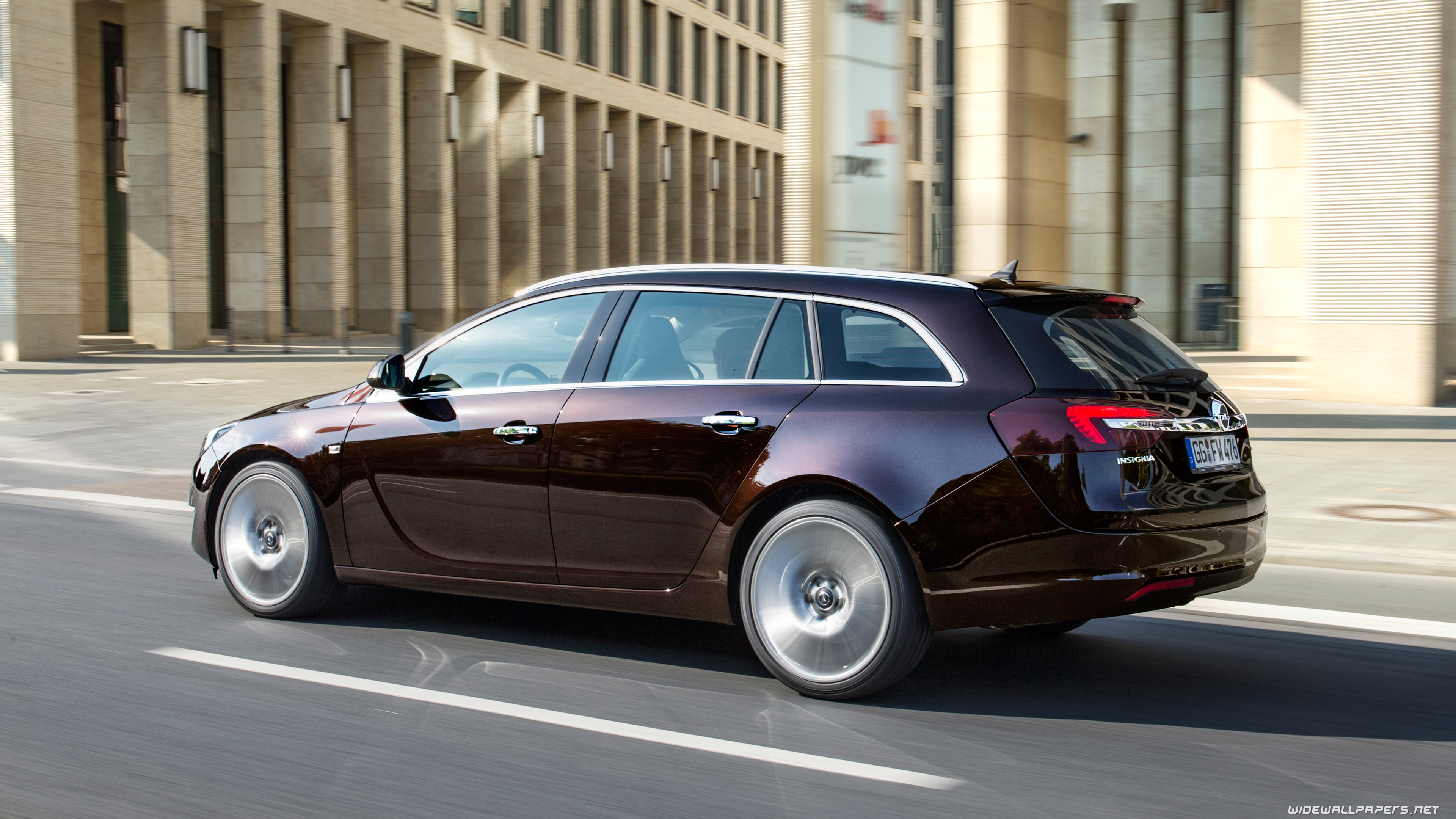 2014 Opel Insignia Country Tourer Wallpapers