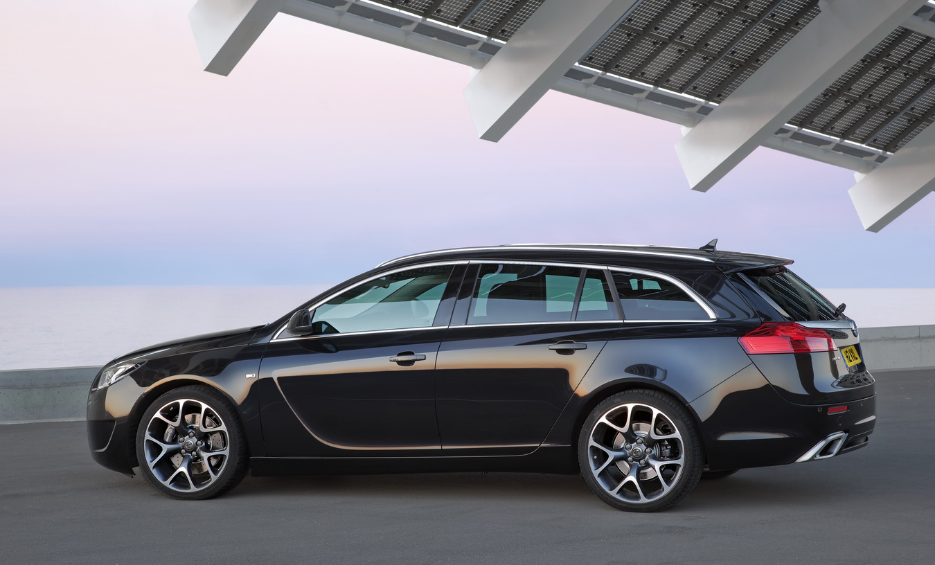 2014 Opel Insignia Country Tourer Wallpapers