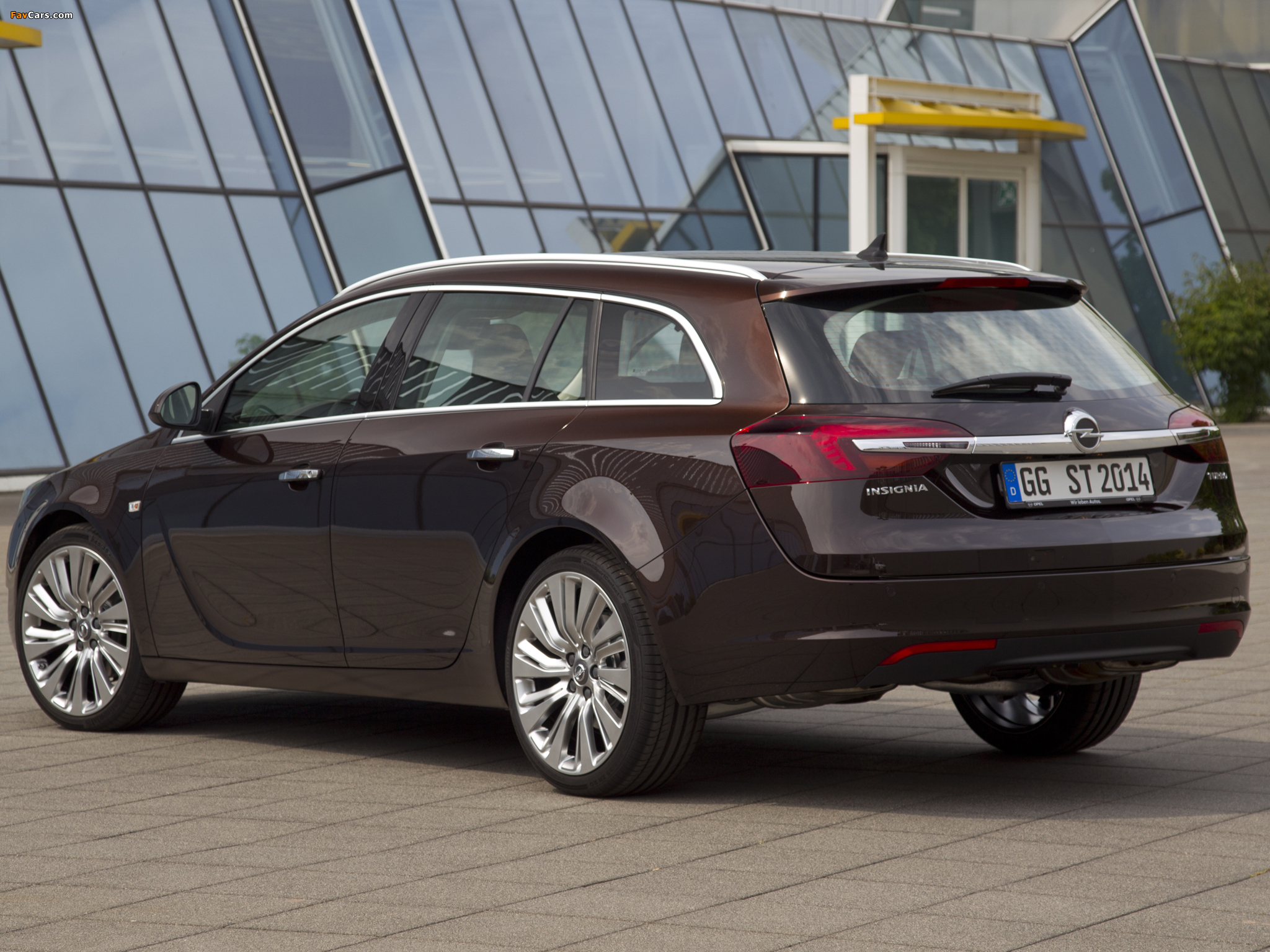 2014 Opel Insignia Country Tourer Wallpapers