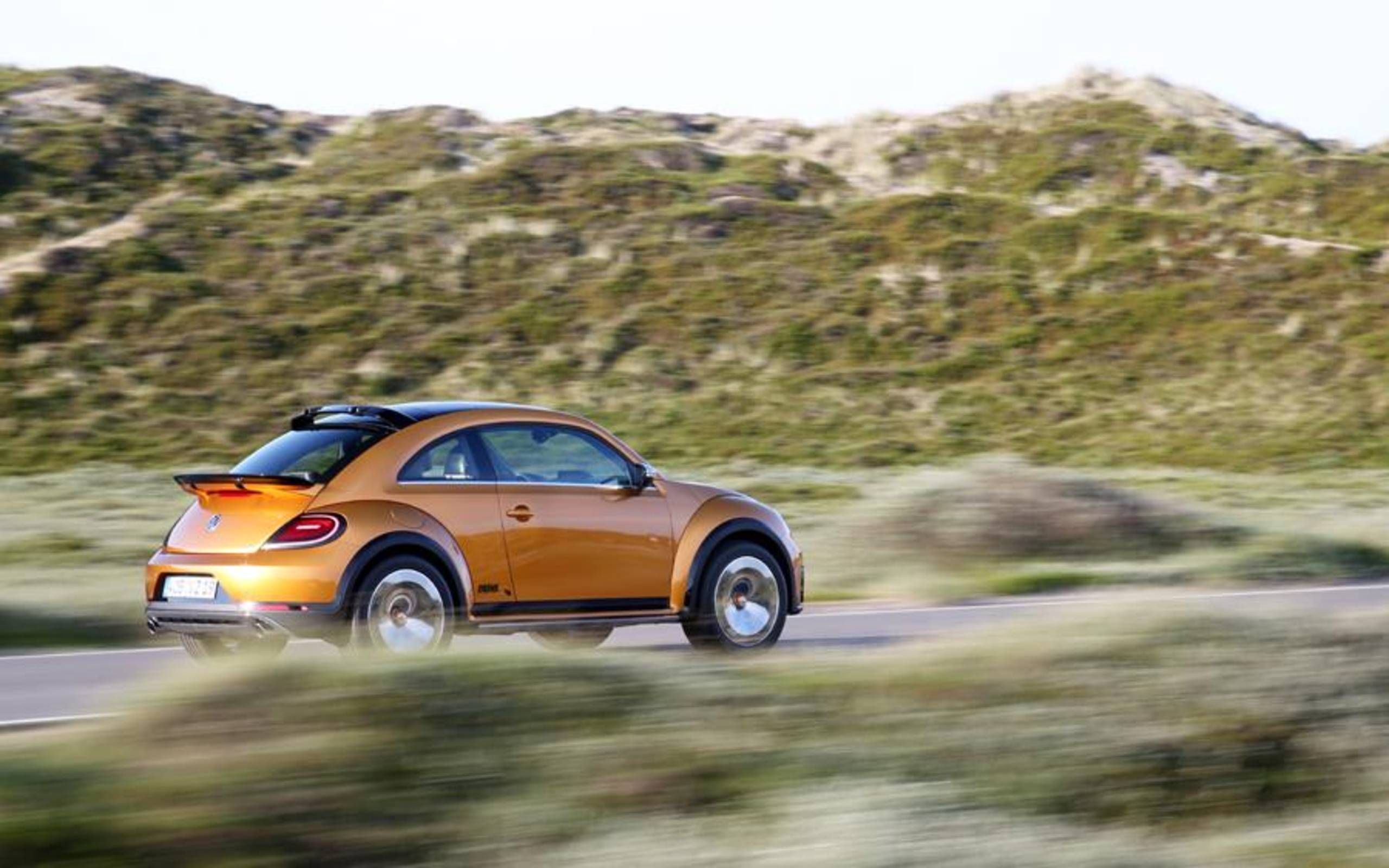 2014 Volkswagen Beetle Dune Concept Wallpapers