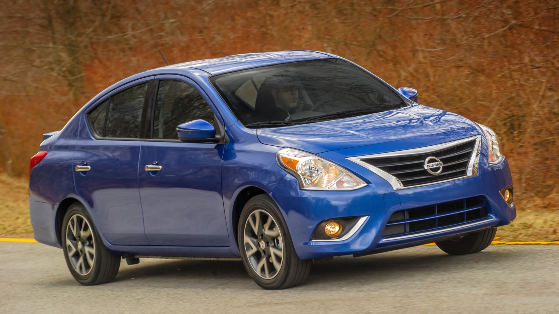 2015 Nissan Versa Sedan Wallpapers