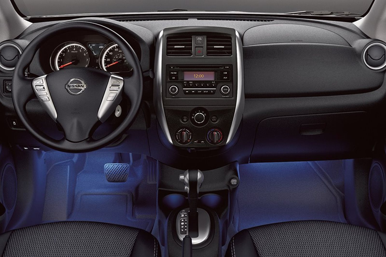 2015 Nissan Versa Sedan Wallpapers