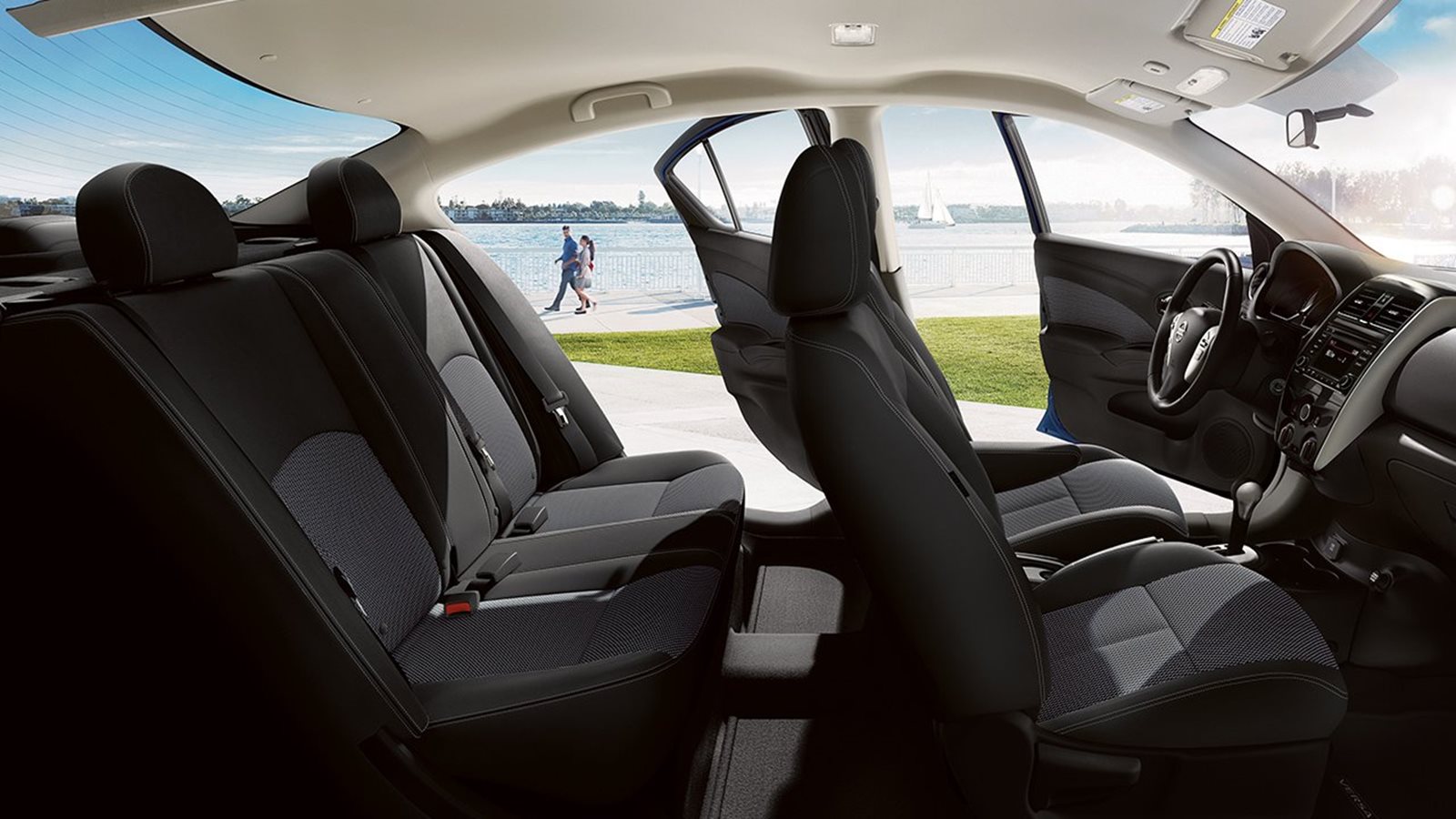 2015 Nissan Versa Sedan Wallpapers