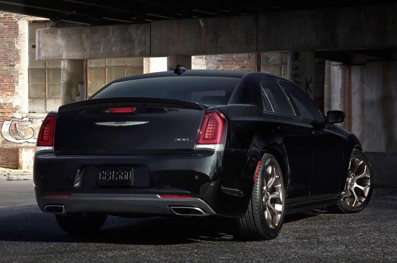 2017 Chrysler 300S Sport Wallpapers