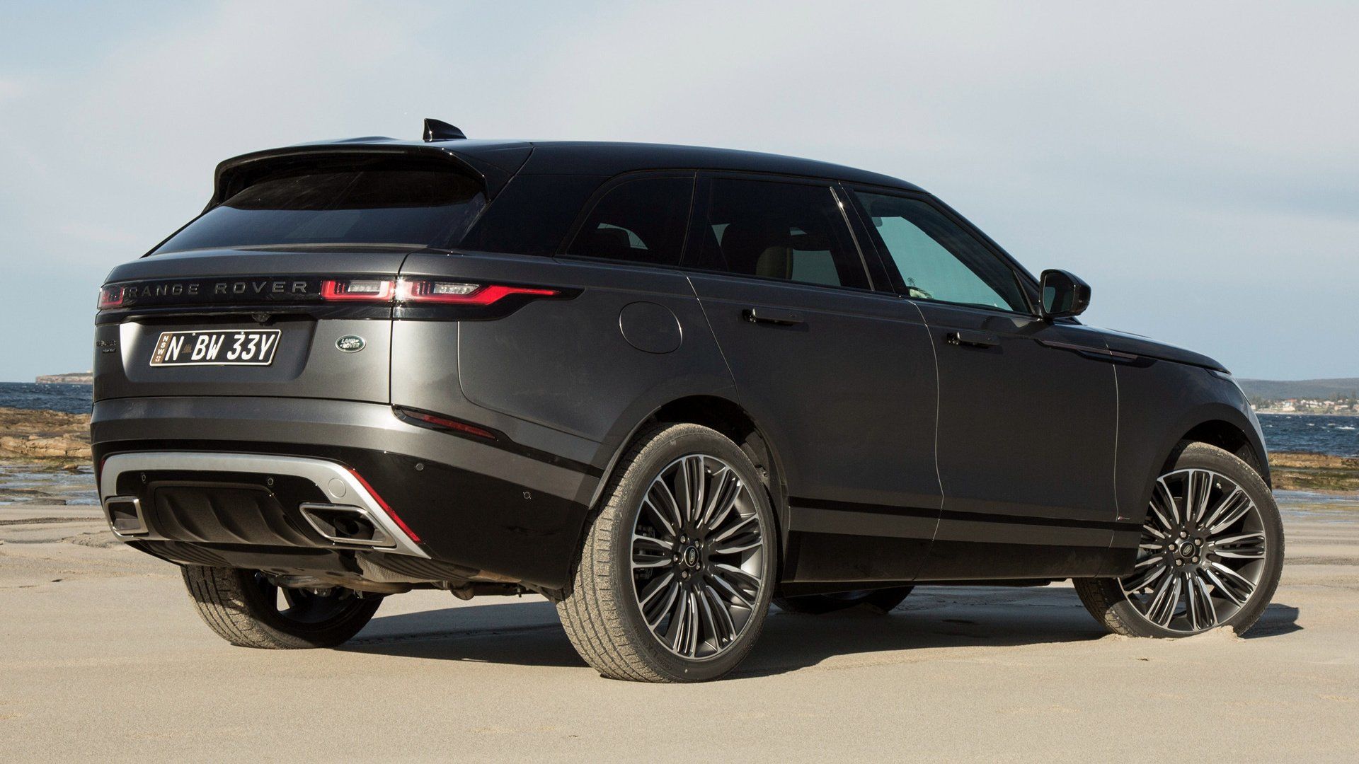 2018 Range Rover Velar R Dynamic Wallpapers