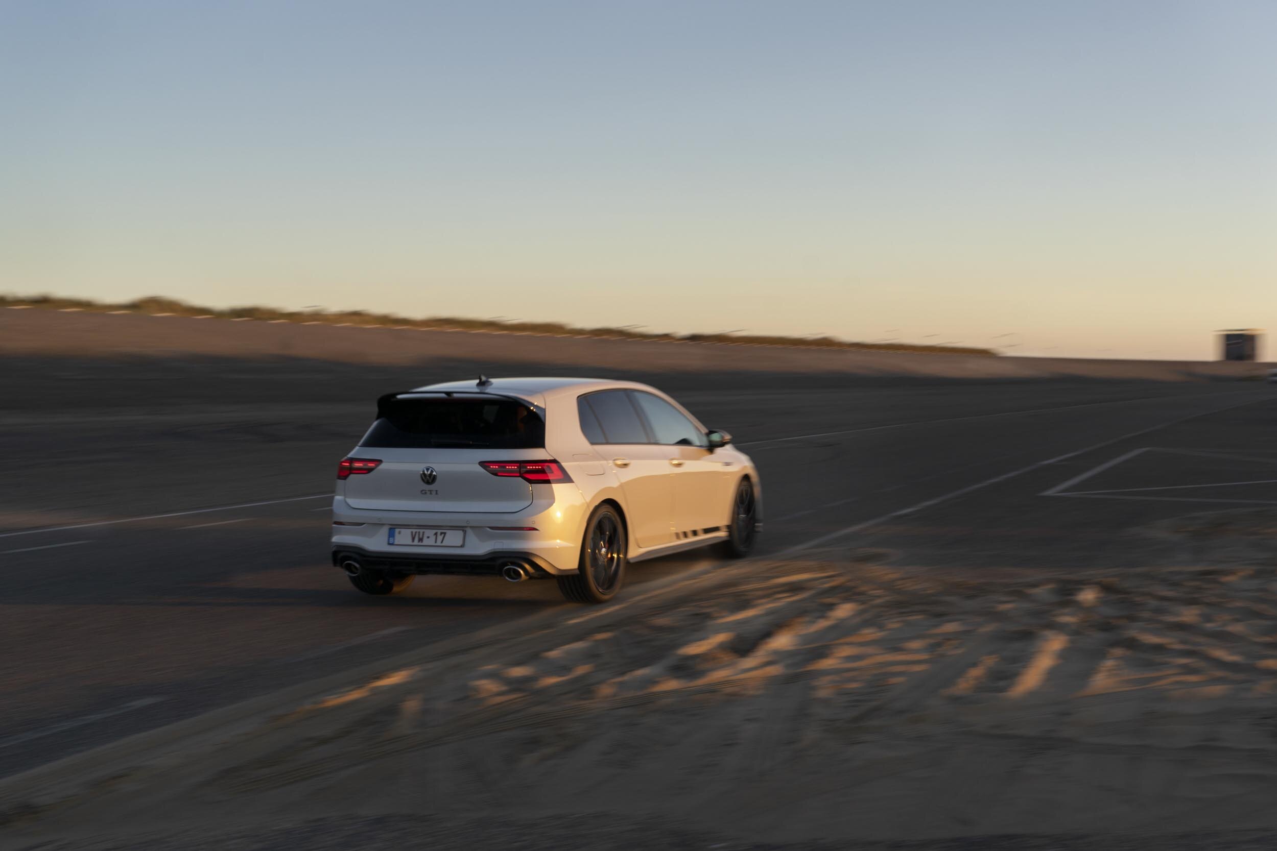 2021 Volkswagen Golf Gti Clubsport 45 Wallpapers