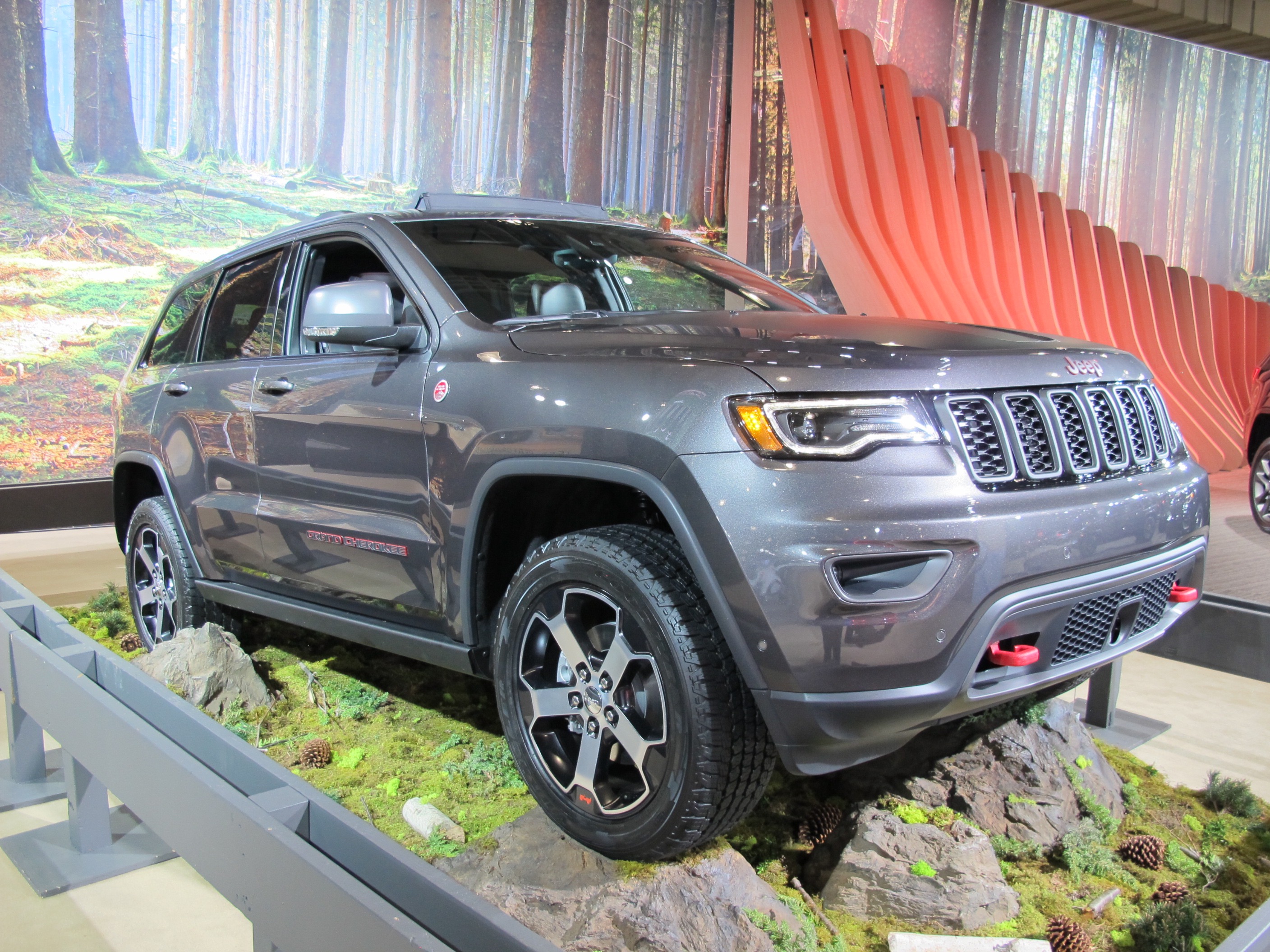 2022 Jeep Grand Cherokee Trailhawk Wallpapers