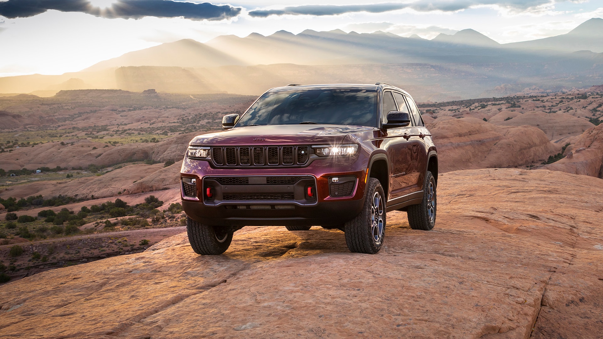 2022 Jeep Grand Cherokee Trailhawk Wallpapers