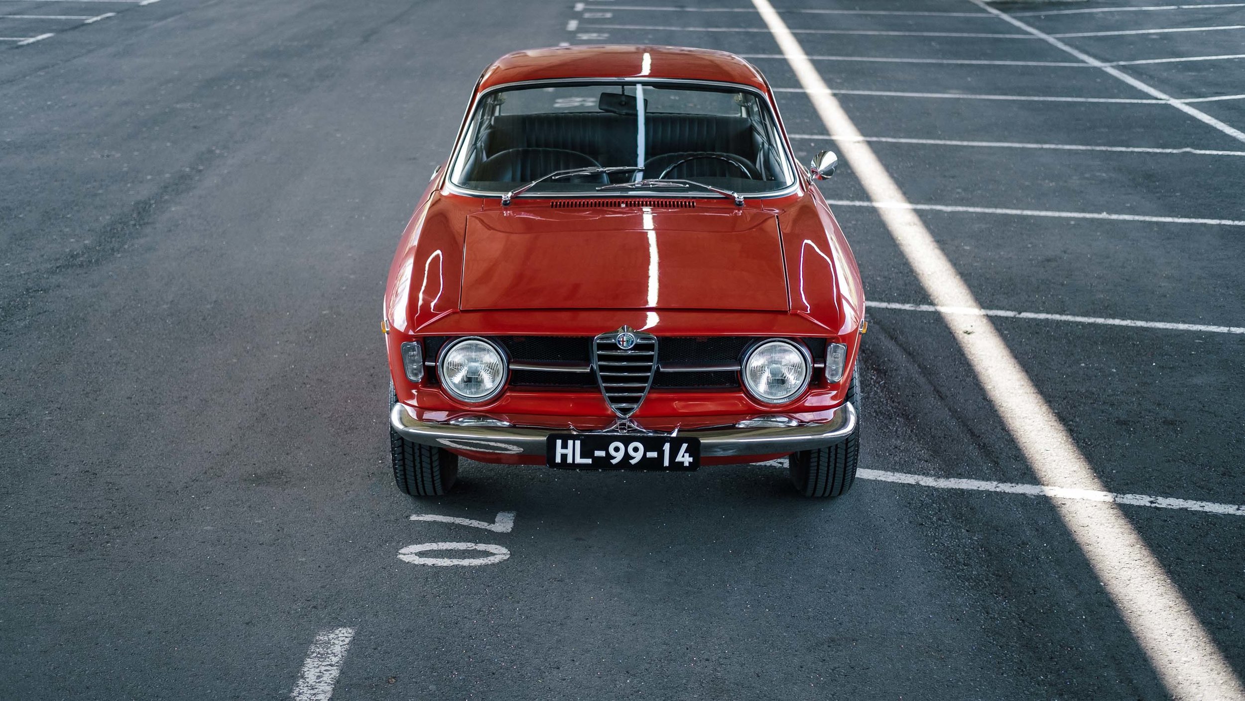 Alfa Romeo 1300 Sprint Wallpapers