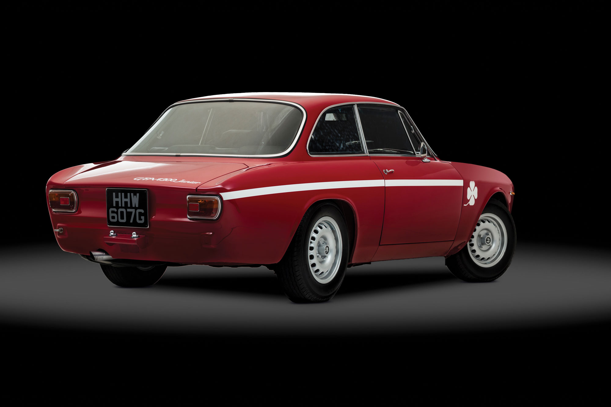 Alfa Romeo 1300 Sprint Wallpapers