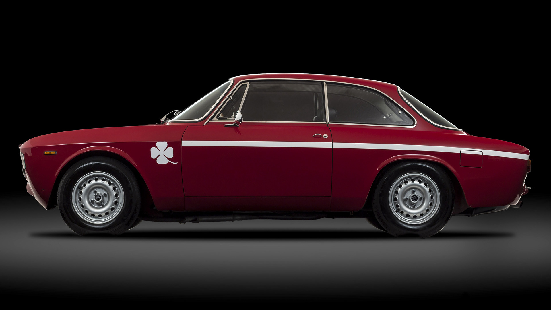 Alfa Romeo 1300 Sprint Wallpapers