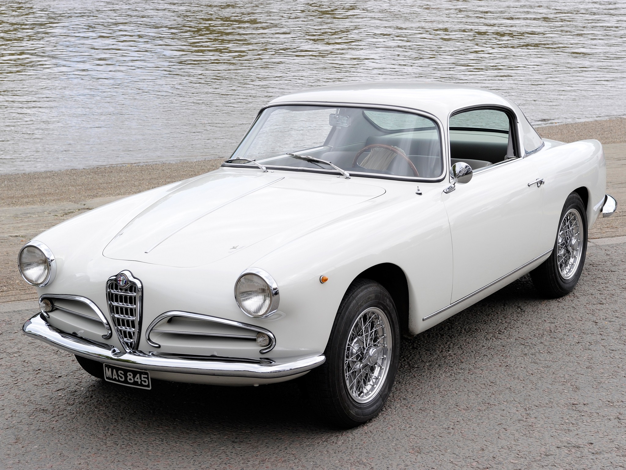 Alfa Romeo 1900 C Super Sprint Wallpapers