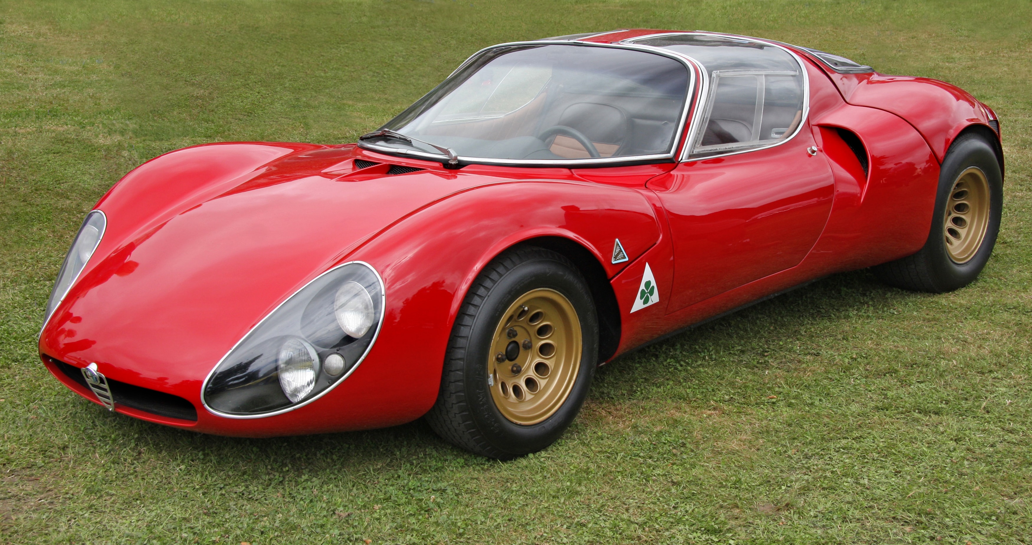 Alfa Romeo 33 Stradale Wallpapers