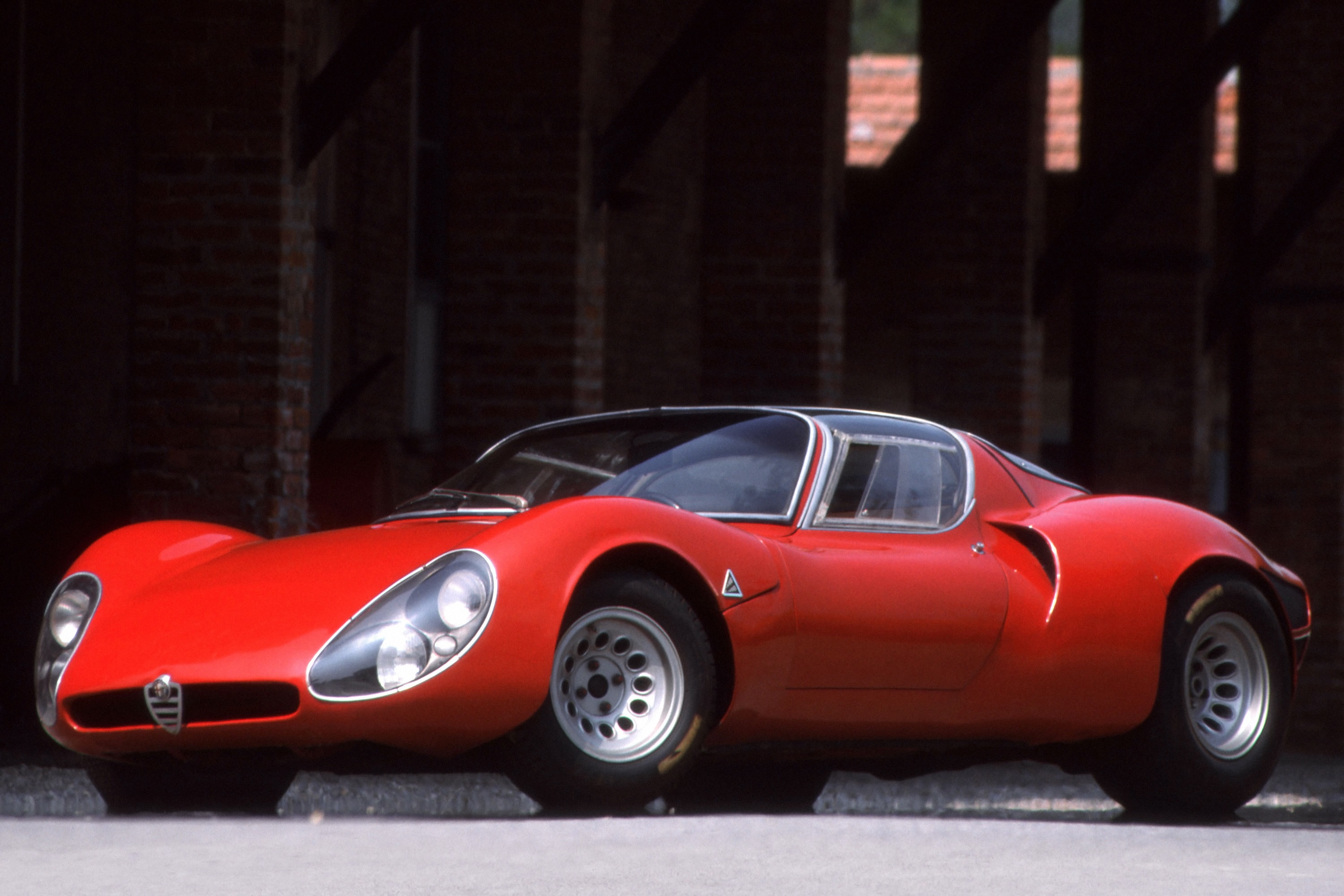 Alfa Romeo 33 Stradale Wallpapers