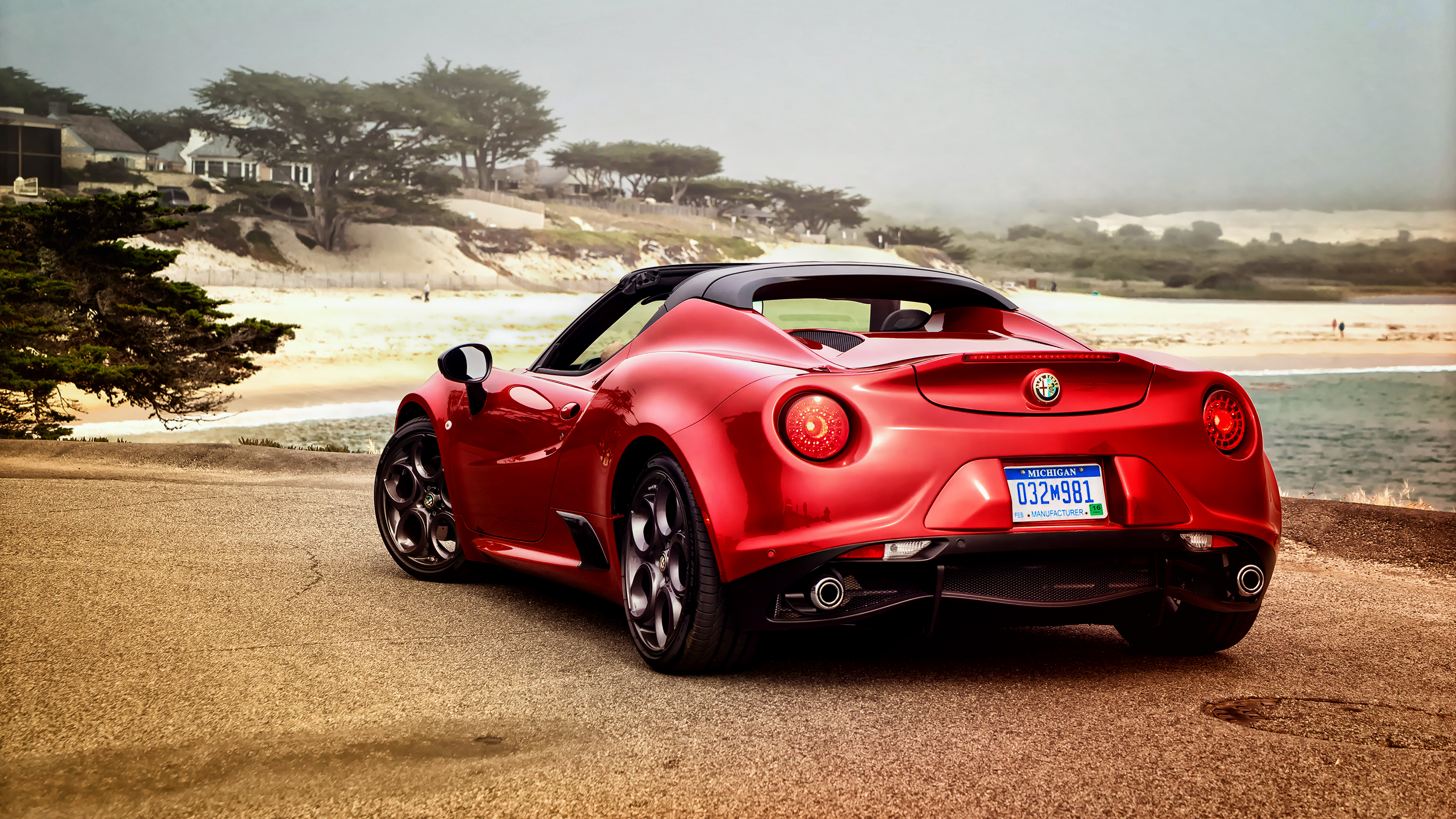 Alfa Romeo 4C Wallpapers