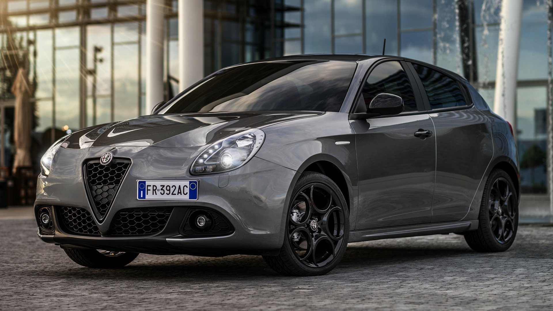 Alfa Romeo Giulietta Wallpapers