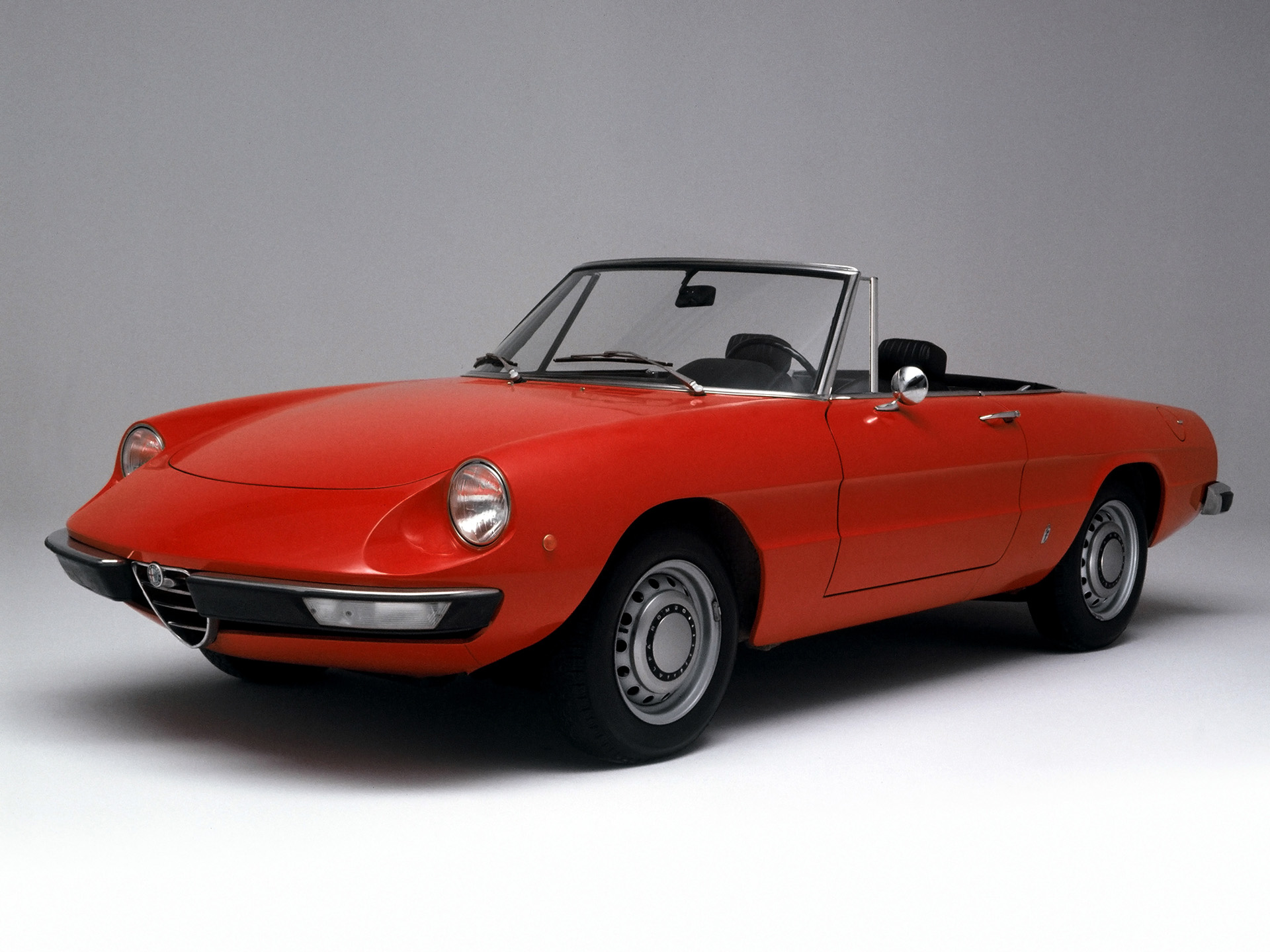 Alfa Romeo Spider Wallpapers