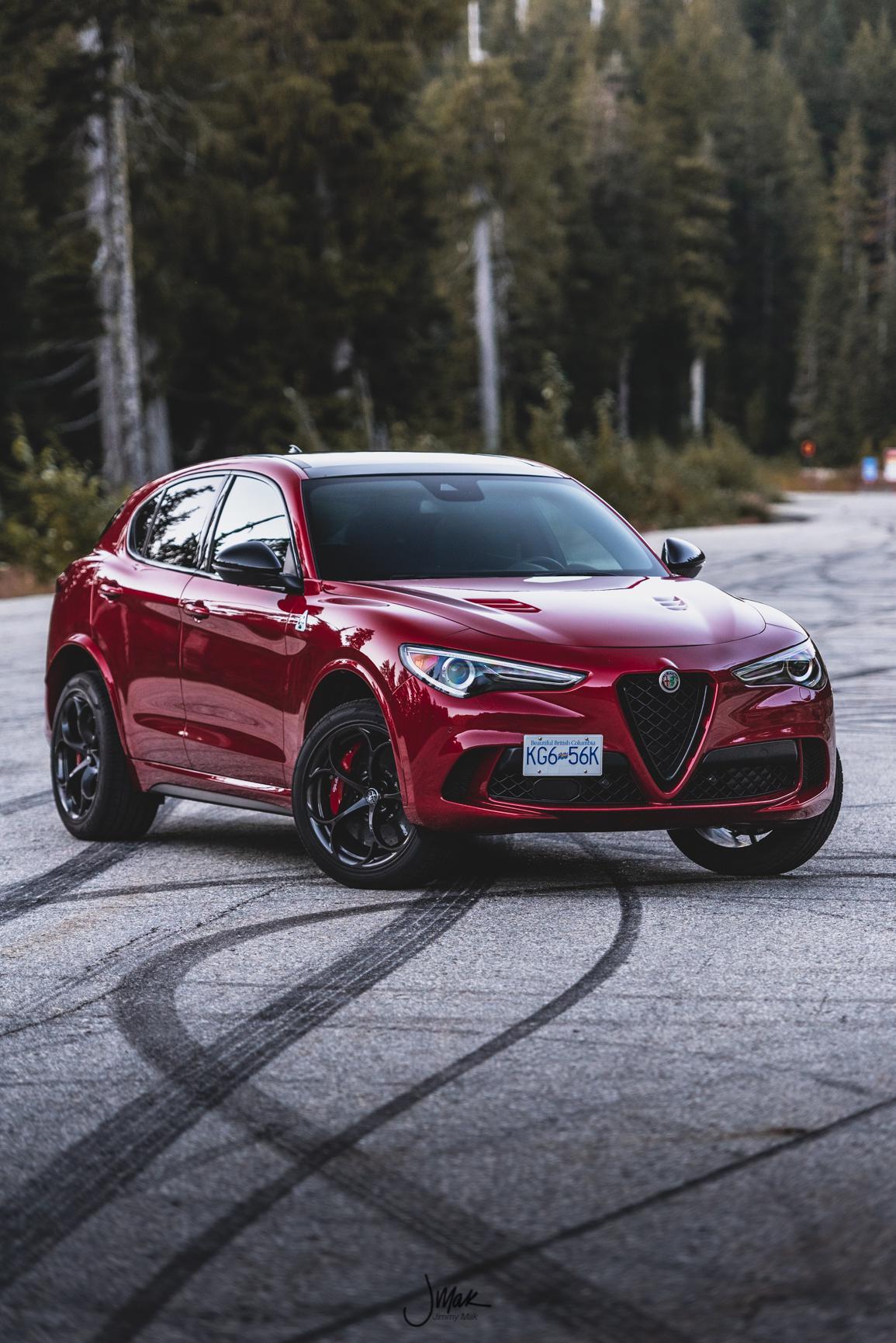 Alfa Romeo Stelvio Quadrifoglio Wallpapers