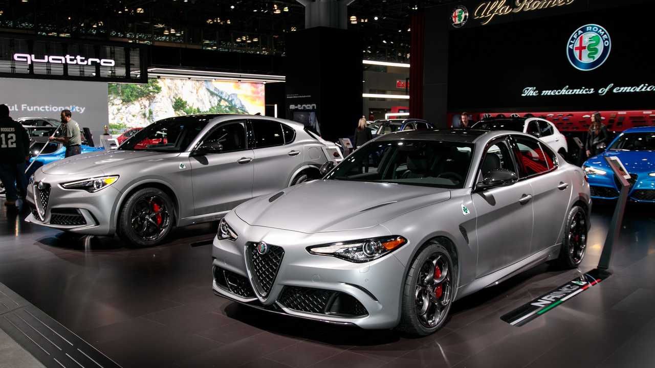 Alfa Romeo Stelvio Quadrifoglio Wallpapers