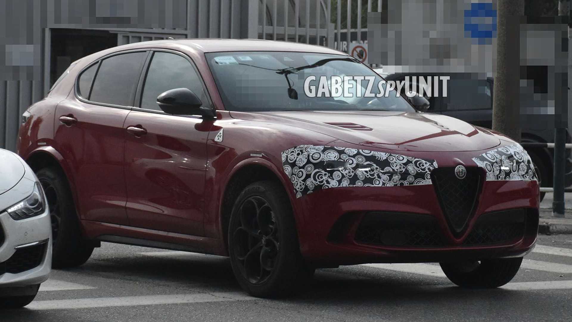 Alfa Romeo Stelvio Quadrifoglio Wallpapers