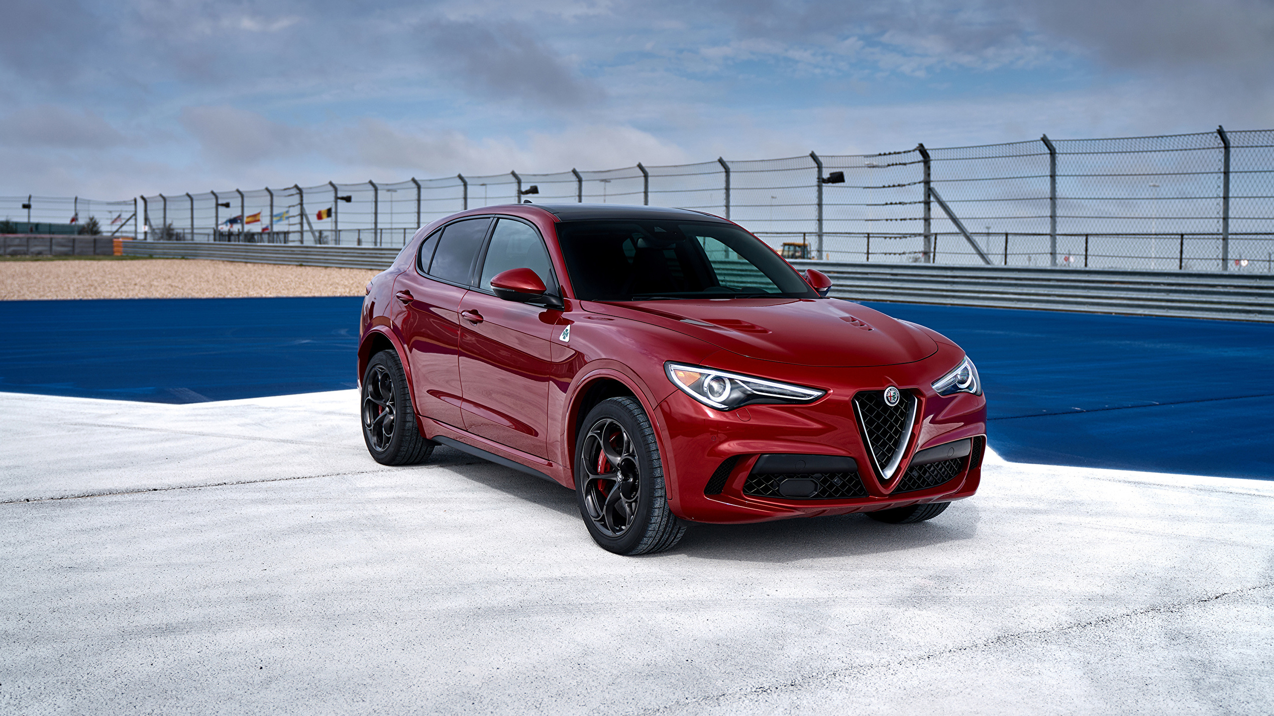 Alfa Romeo Stelvio Quadrifoglio Wallpapers