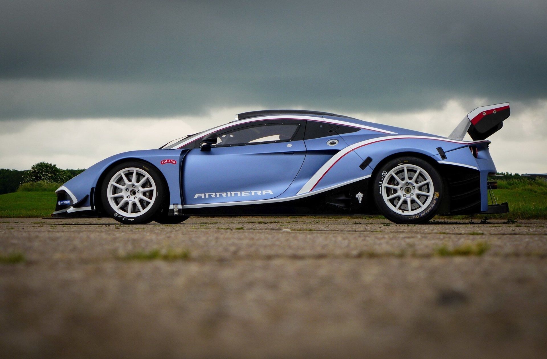 Arrinera Hussarya Wallpapers