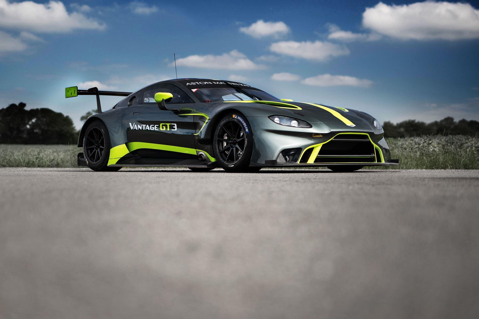 Aston Martin 2018 Wallpapers