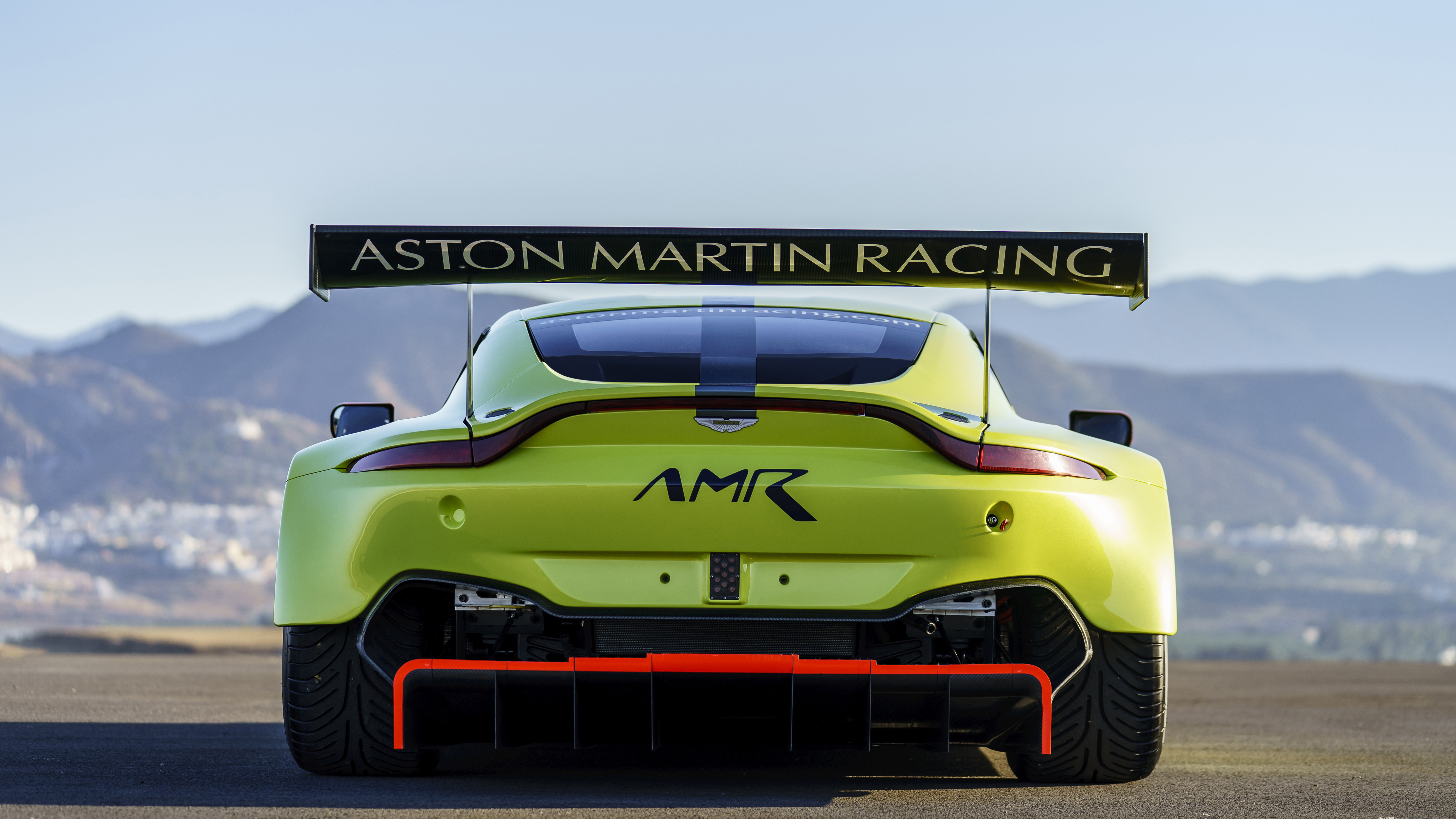 Aston Martin 2018 Wallpapers