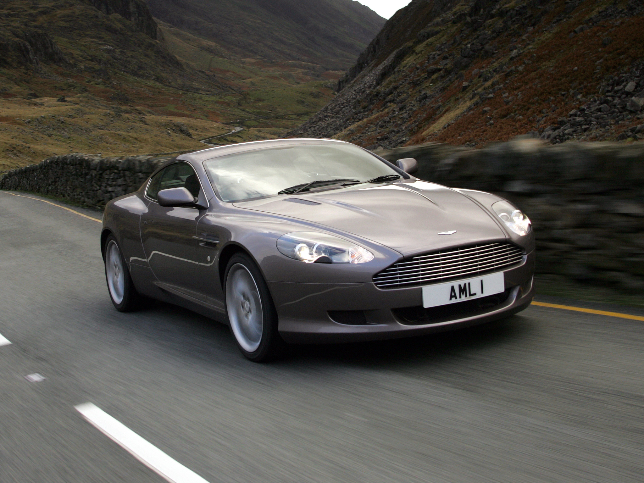 Aston Martin Db9 Volante Wallpapers