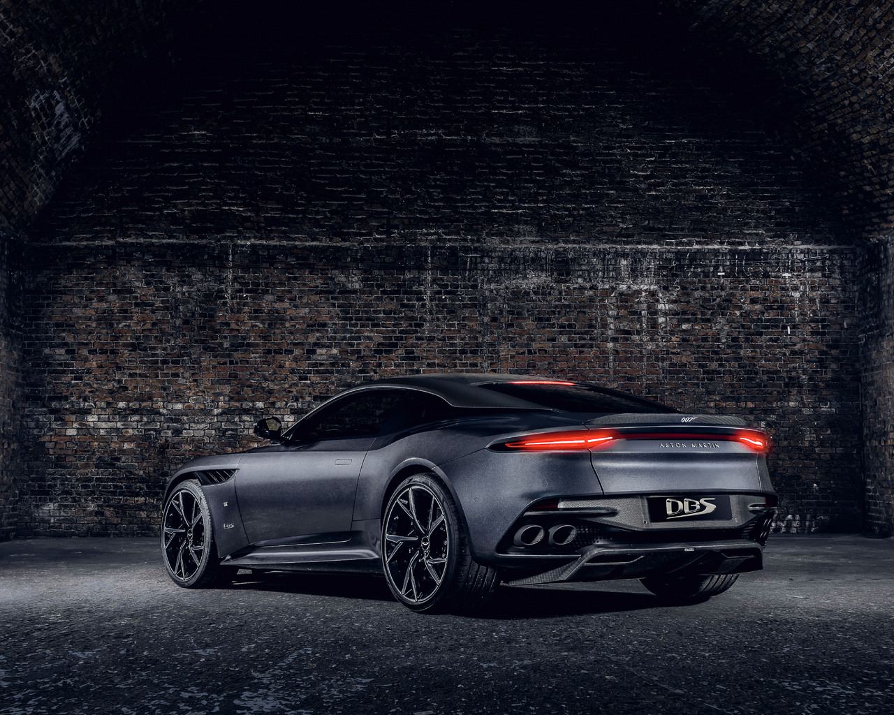 Aston Martin Dbs Ultimate Edition Wallpapers